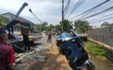 Elf Rombongan Besan Masuk Kali di Depok, 15 Orang Luka-Luka